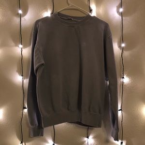 Brandy Melville crewneck sweatshirt
